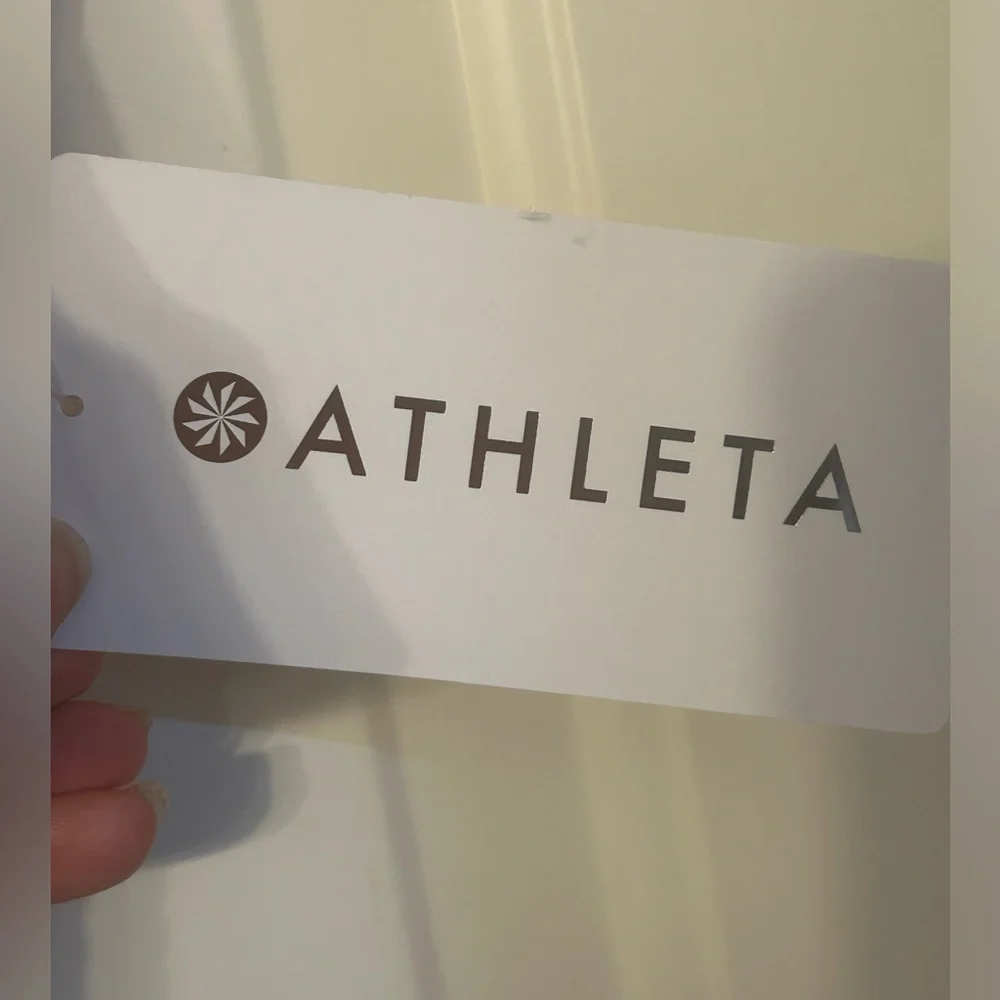 NWT Athleta Exhale sports bra, size 2X, D/DD - Picture 2 of 6